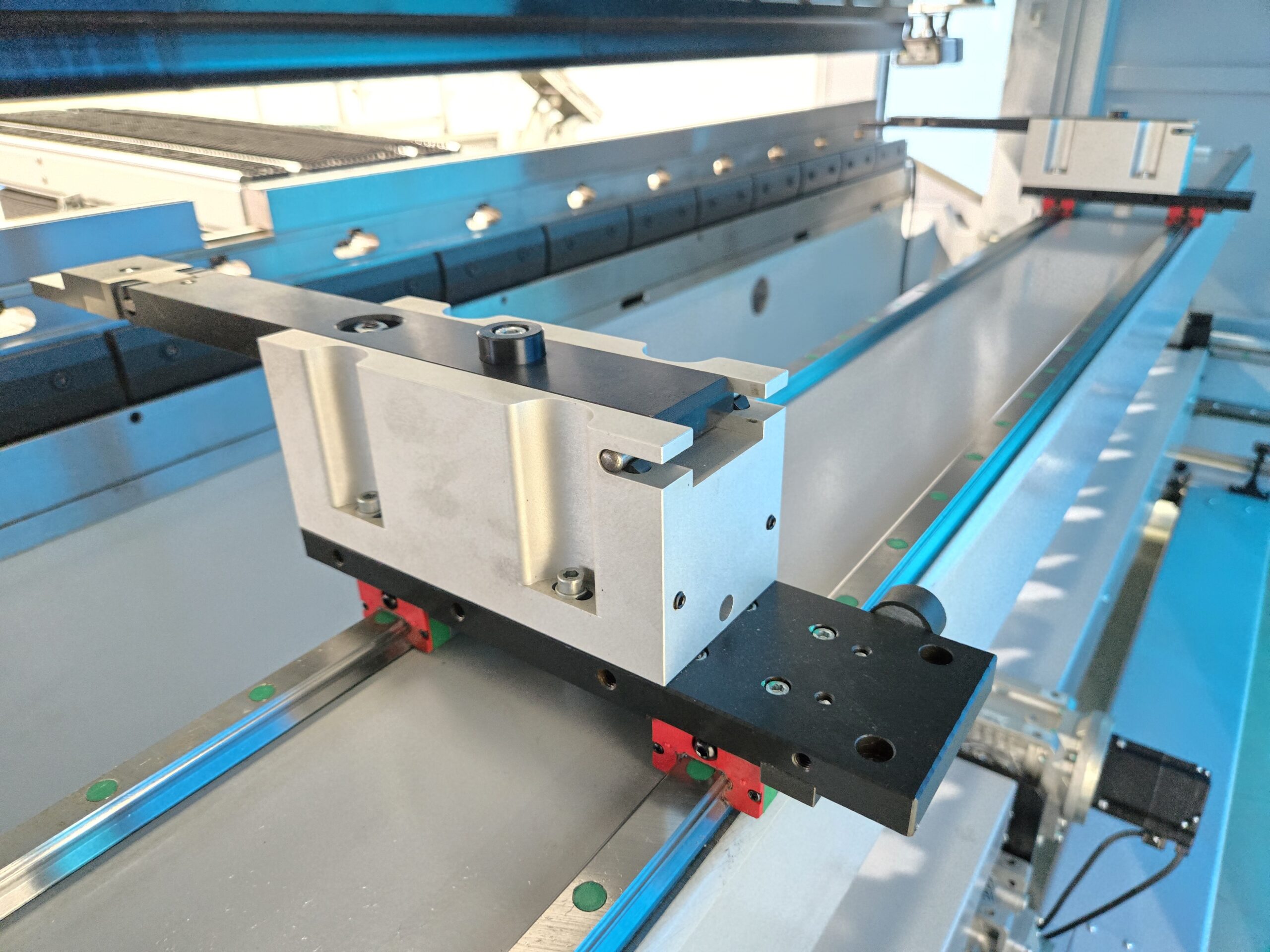 How to Choose the Right Press Brake for Your Sheet Metal Business