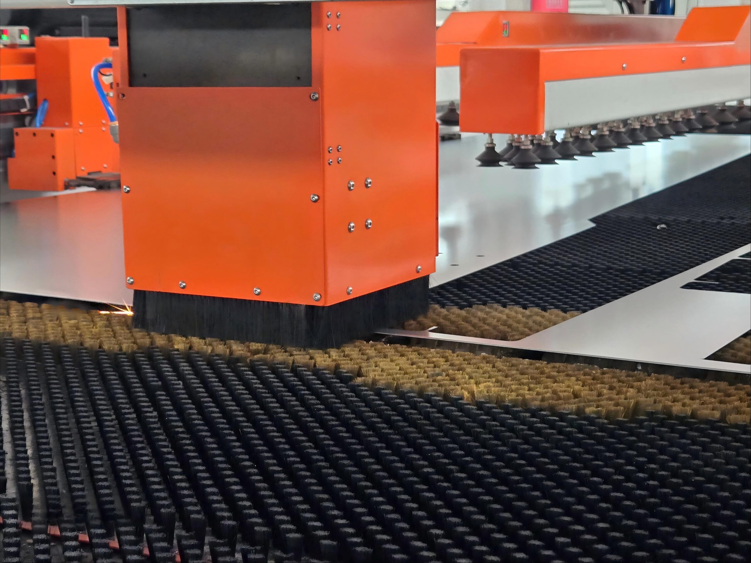 Fiber Laser Cutting